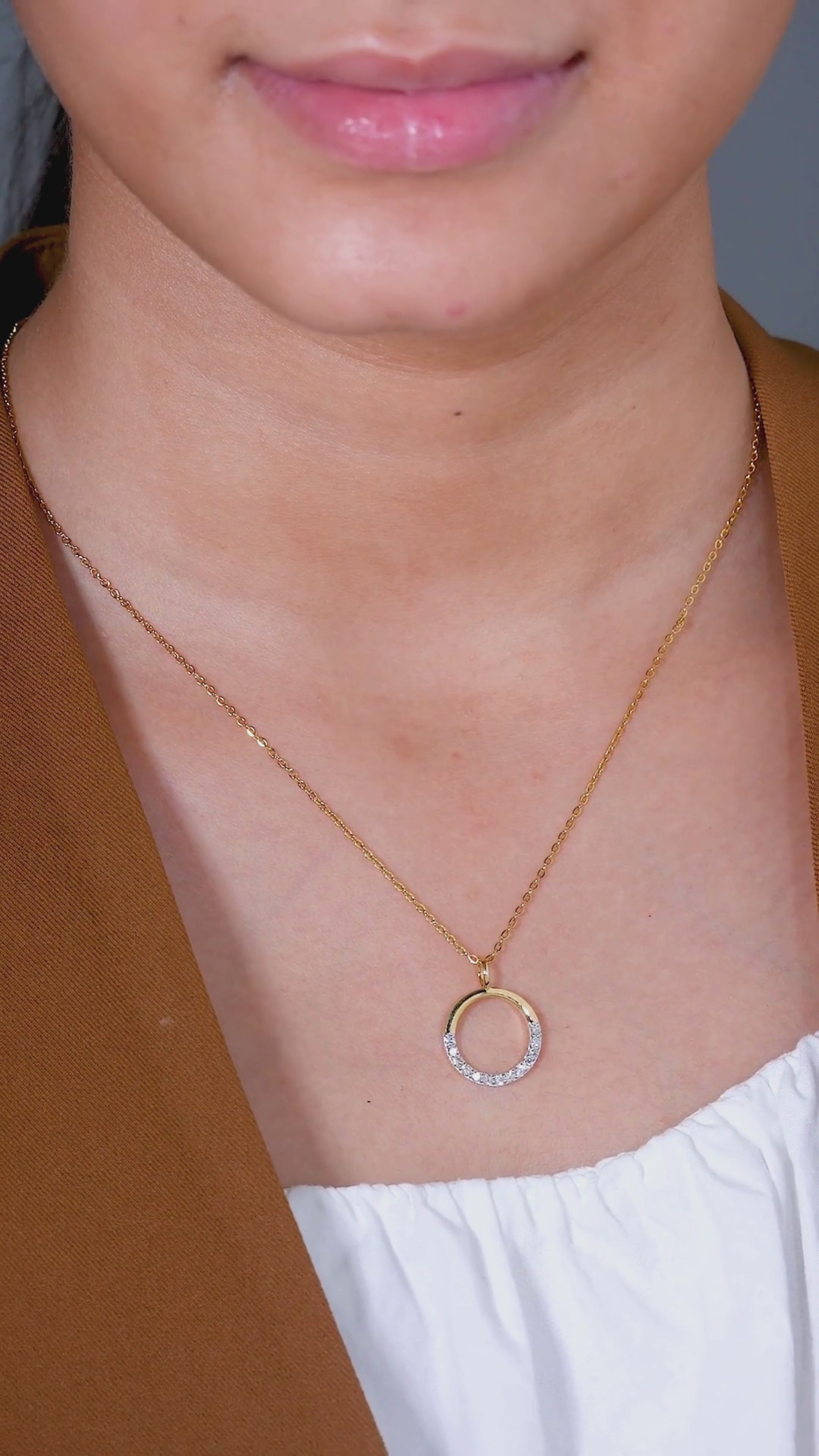 Half Diamond Half Gold Circle Pendant -19mm