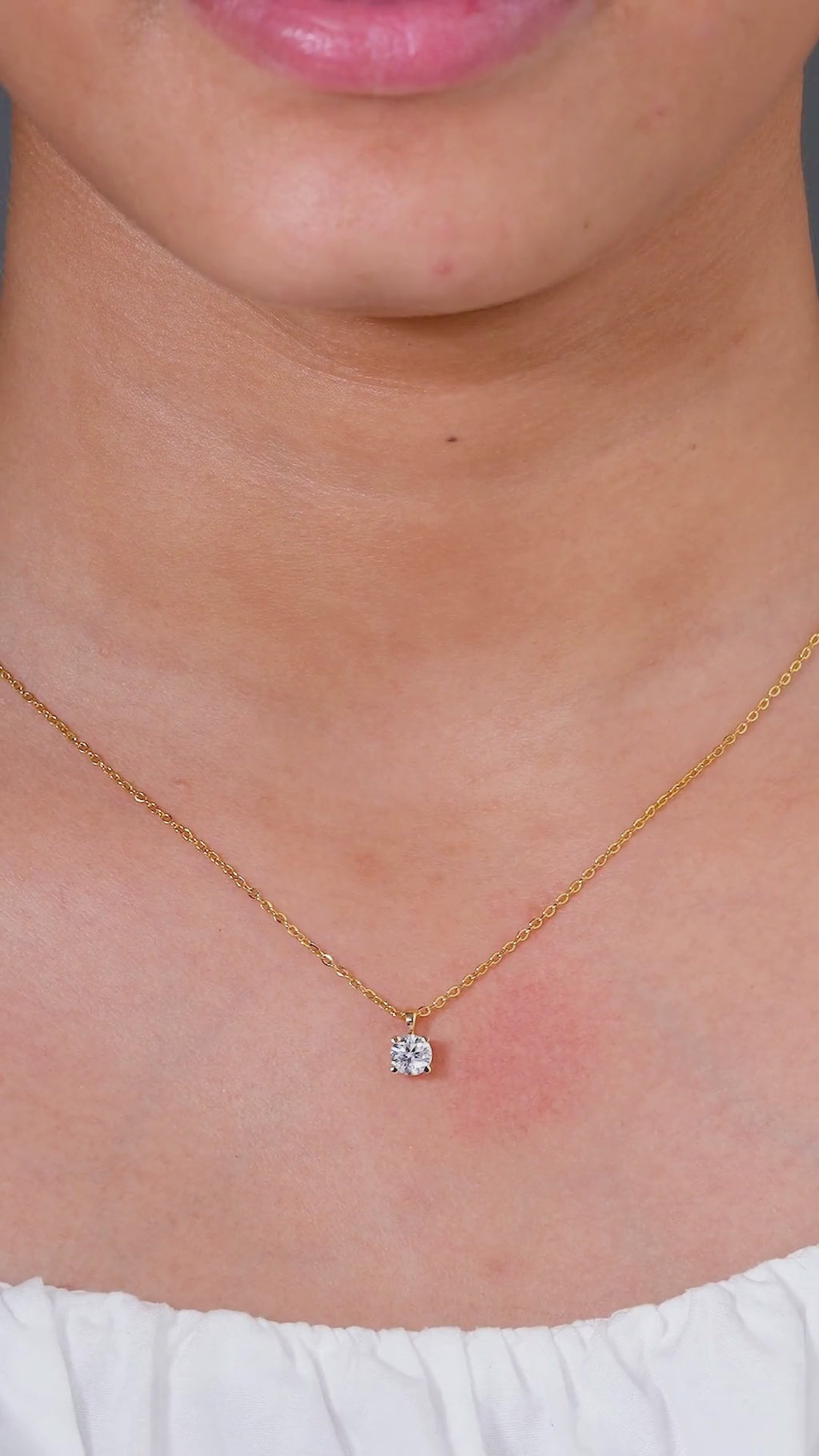 Solitaire (0.50 ct) Pendant in 14K Gold